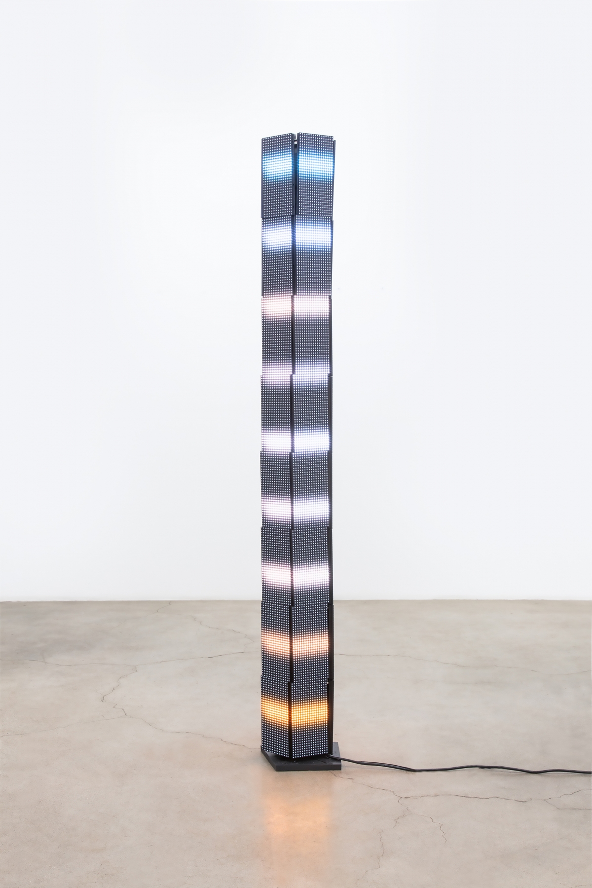 Luke Murphy, Lord Kelvin Column with 5 sides and 9 lights, 2020